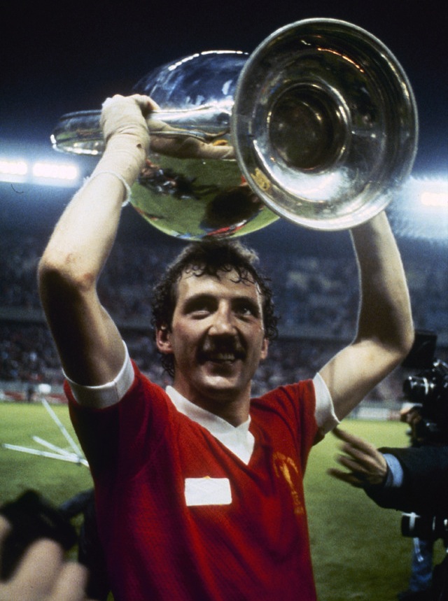 alan-kennedy-lfc-paris-181-cup